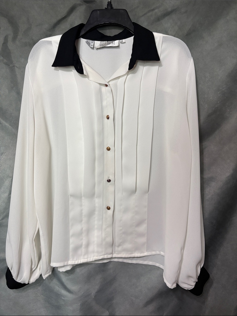 Vintage Josephine White Button-Front Blouse with Black Collar and Cuffs
